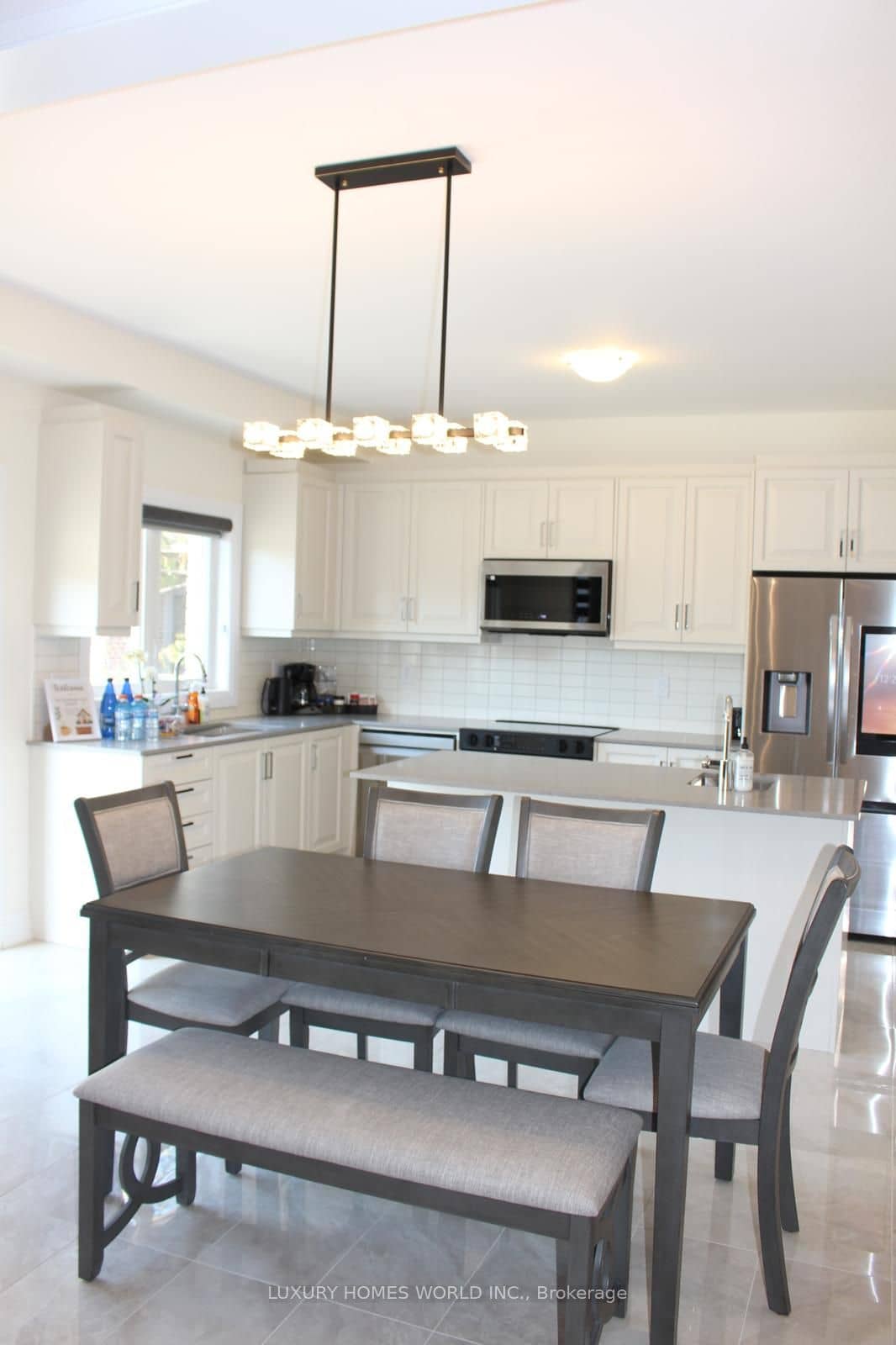 223 Seguin Street Room, Richmond Hill, ON L4E 1N7
