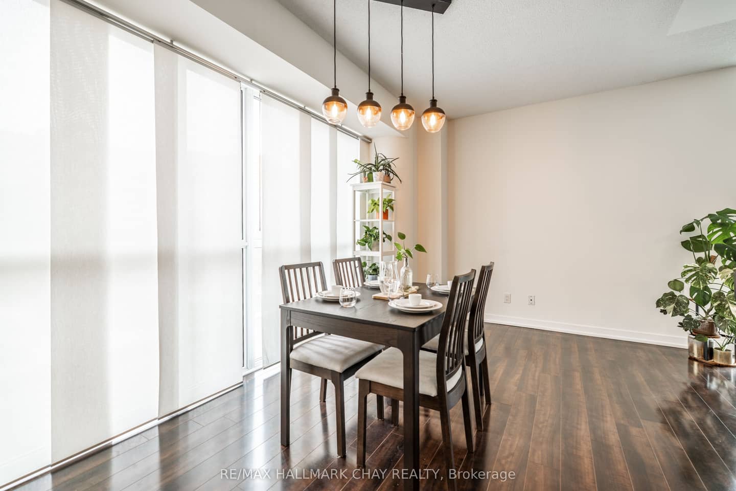 5150 Dundas Street, Toronto, ON M9A 1C3