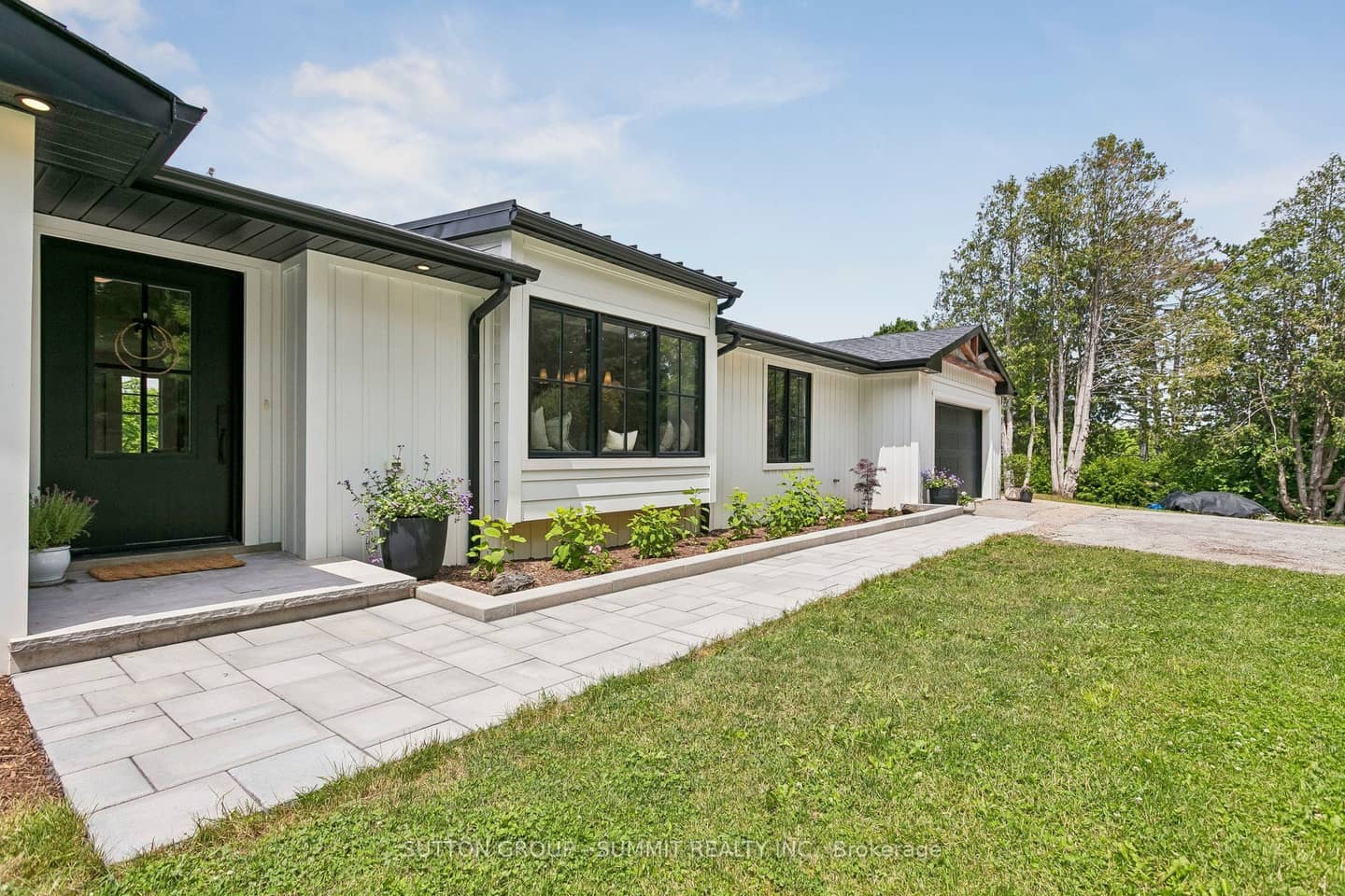 1315 Britannia Road, Burlington, ON L7P 0E7