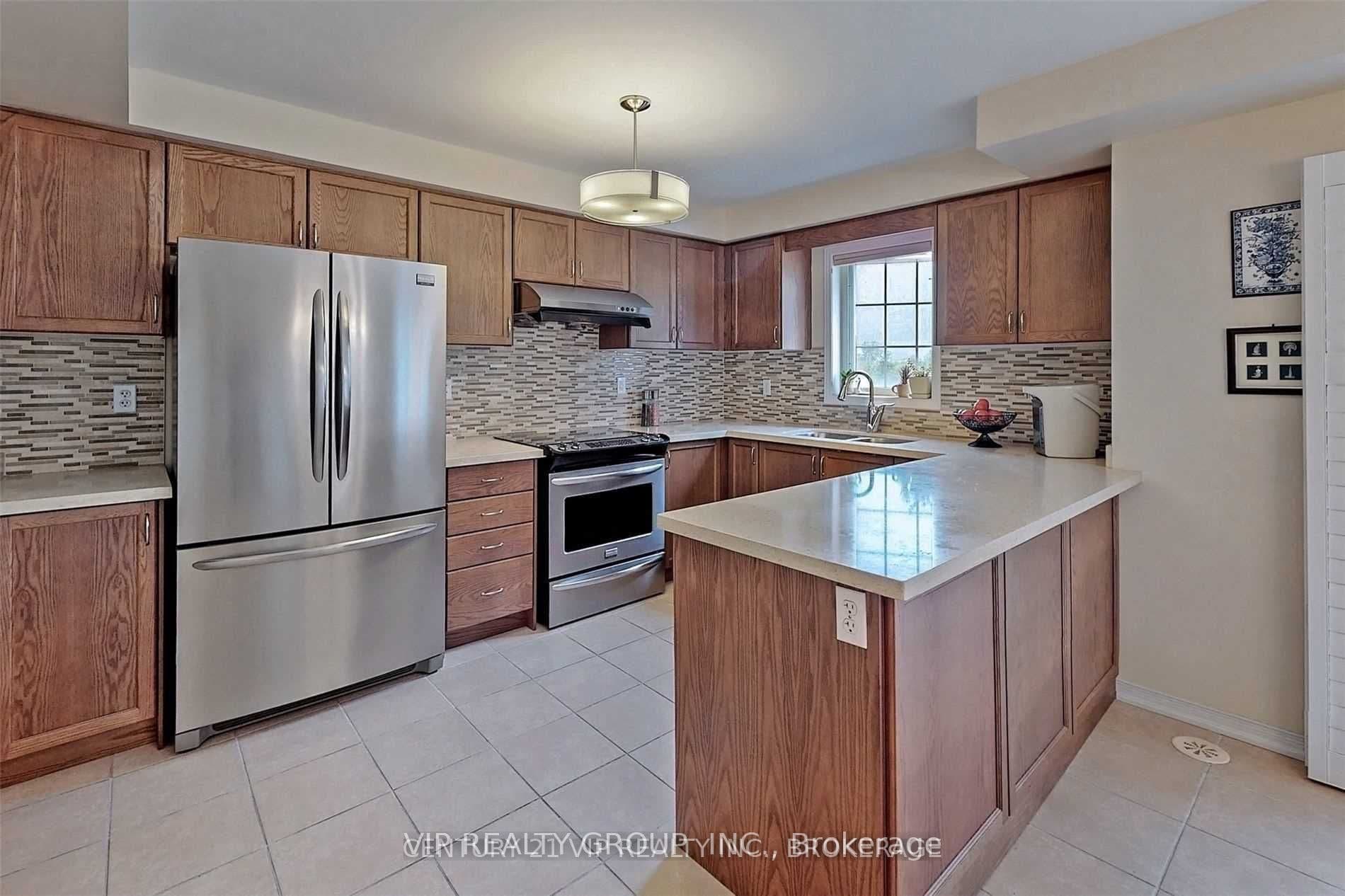 294 Church Street S, Richmond Hill, ON L4C 9N4