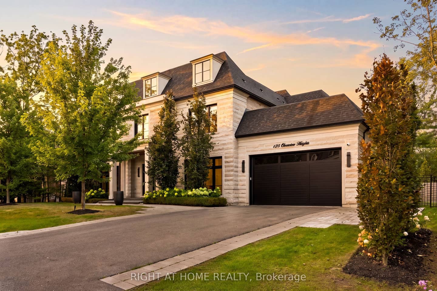 125 Clearview Heights, King, ON L7B 1H6