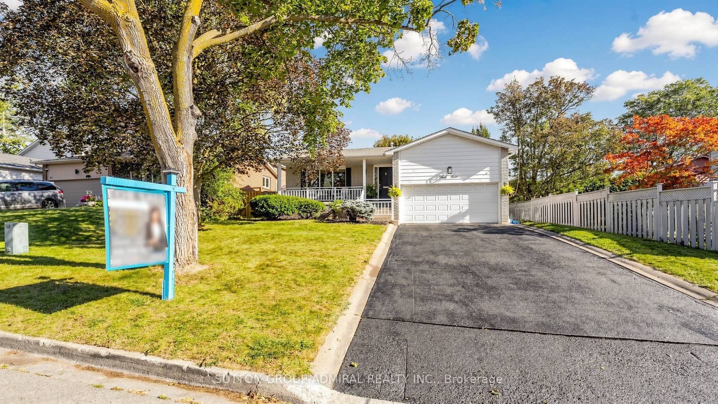 49 Stornoway Crescent, Markham, ON L3T 3X8