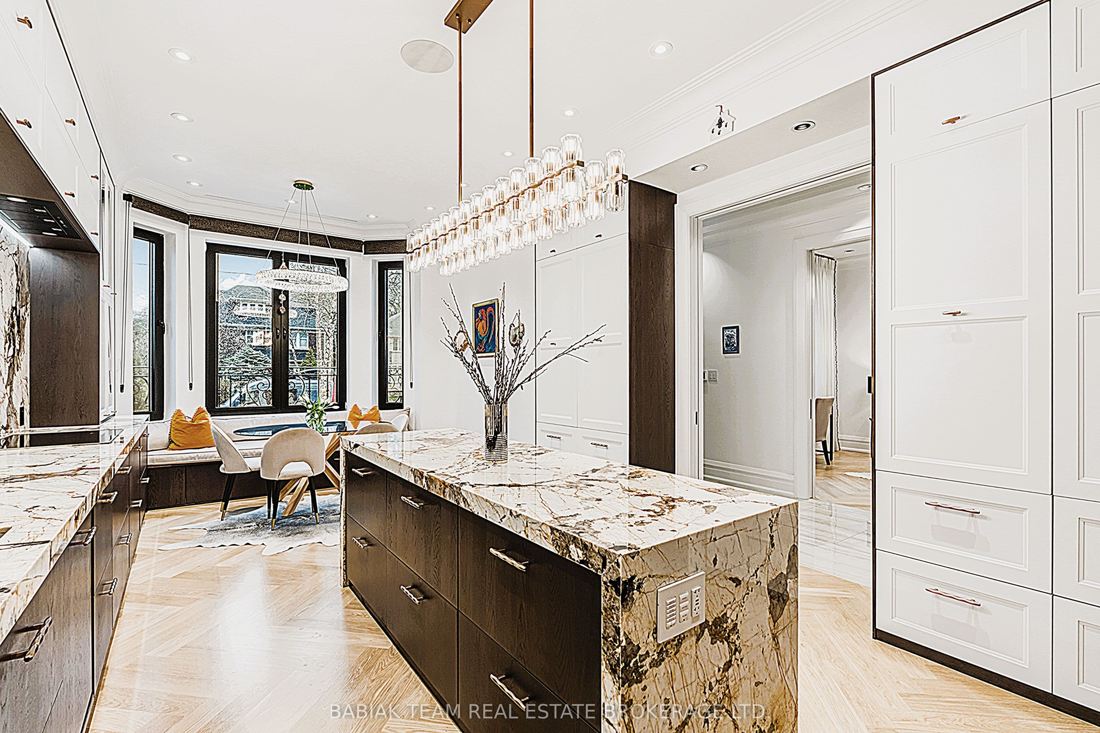 8 Baby Point Terrace, Toronto, ON M6S 4S4
