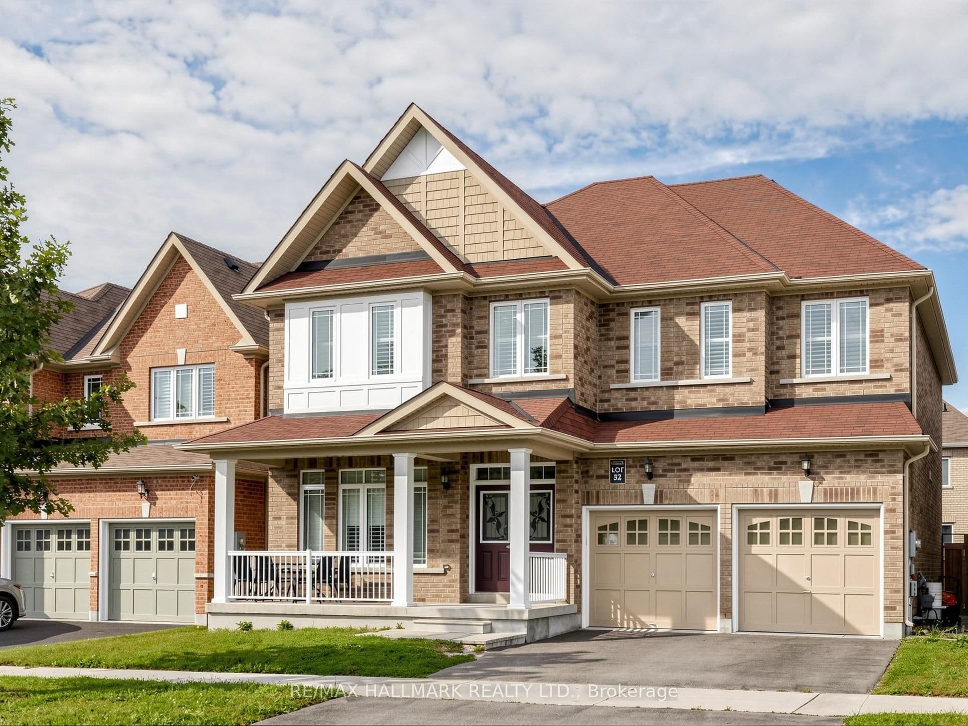 16 Mercury Avenue, Georgina, ON L4P 0H1