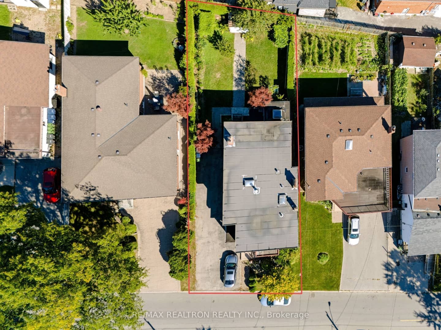 77 Chiswick Avenue, Toronto, ON M6M 4V2