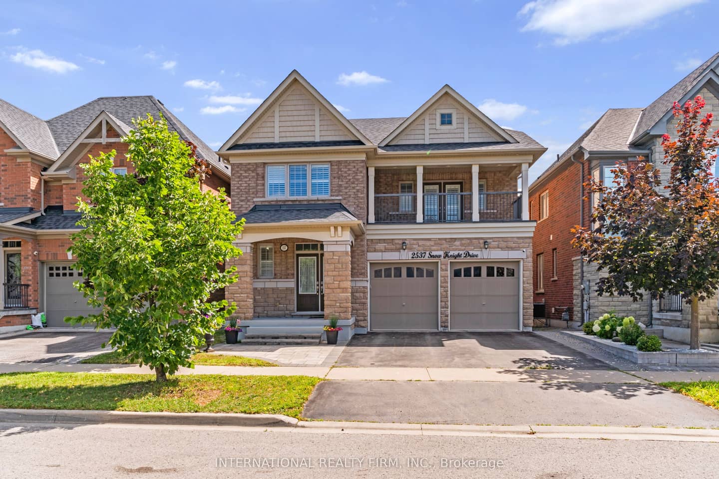 2537 Snow Knight Drive, Oshawa, ON L1L 0K2