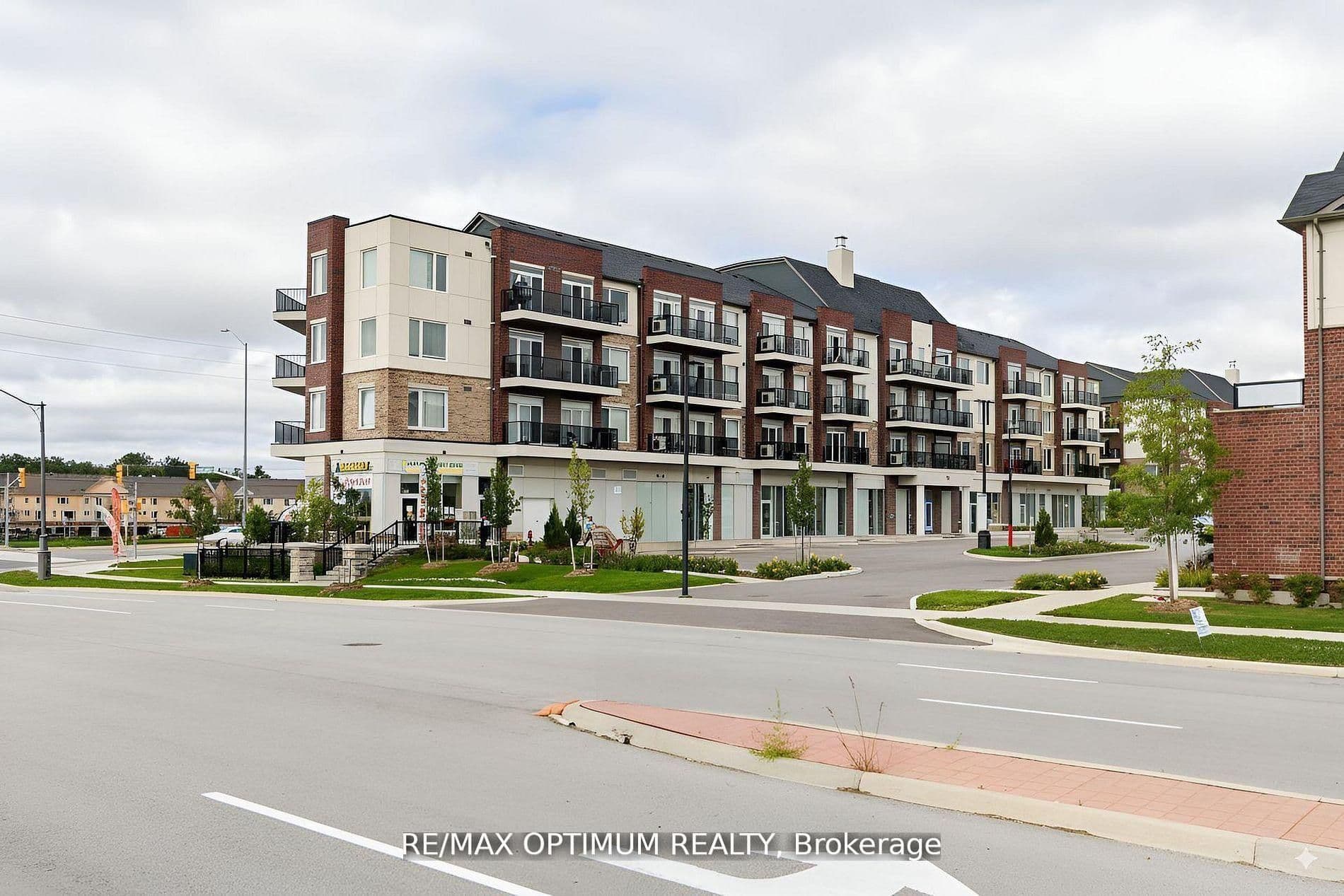 50 Sky Harbour Drive 402, Brampton, ON L6Y 6B8
