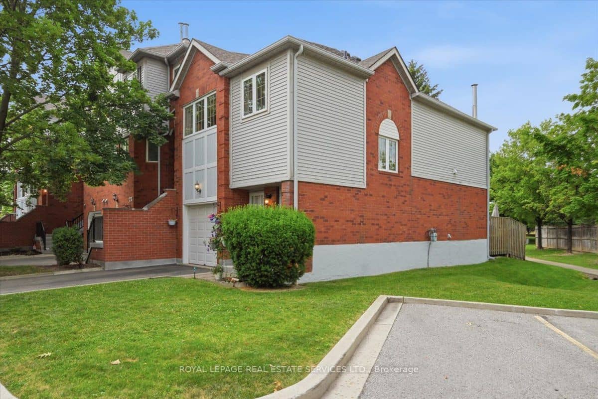 4605 Donegal Drive 24, Mississauga, ON L5M 4X7