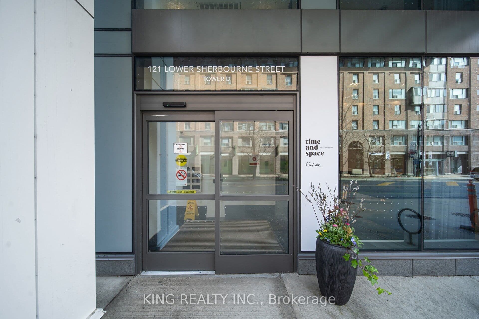 121 Lower Sherbourne Street S 233, Toronto, ON M5A 1E7