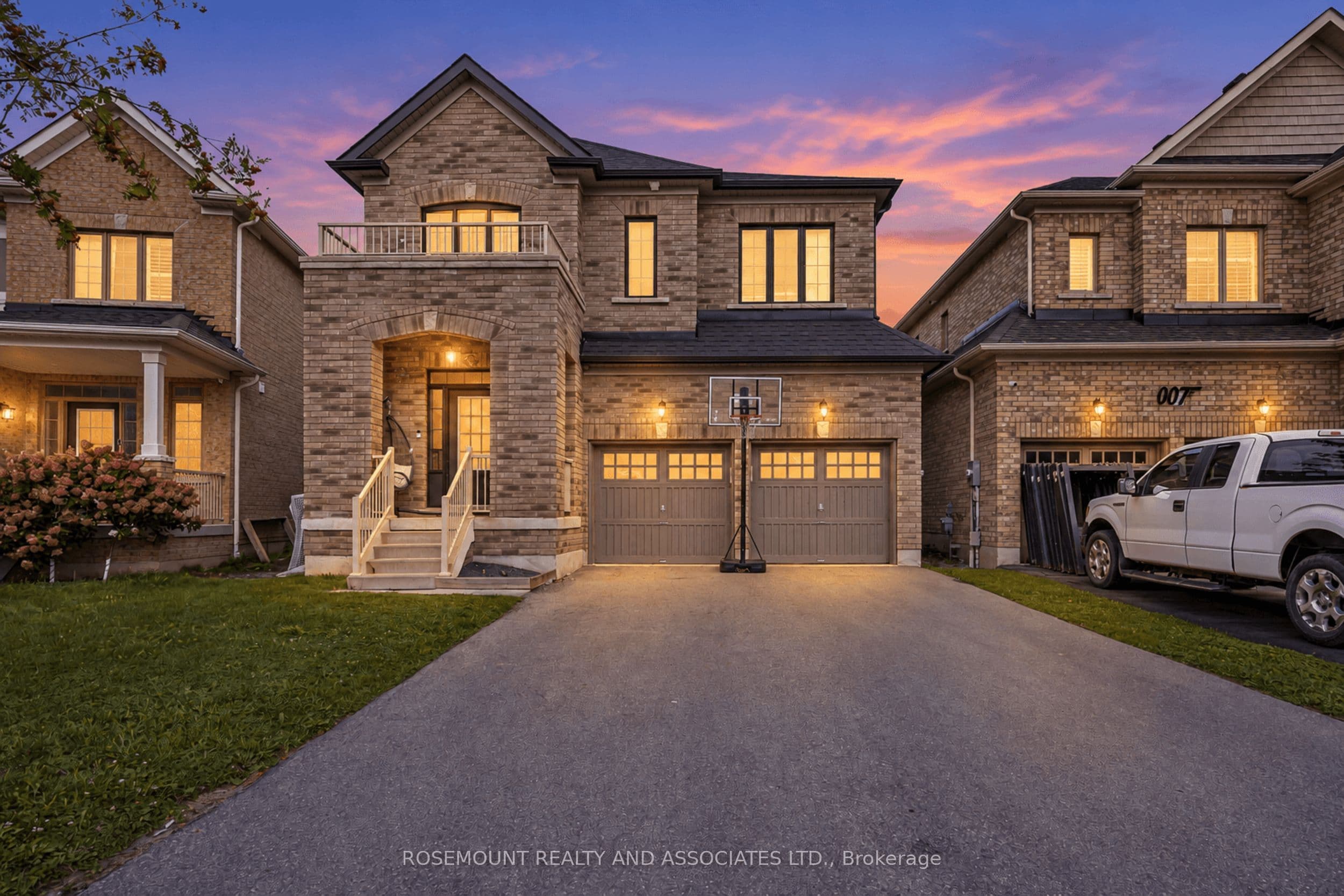 11 Albert Christie Street, Clarington, ON L1C 3K2