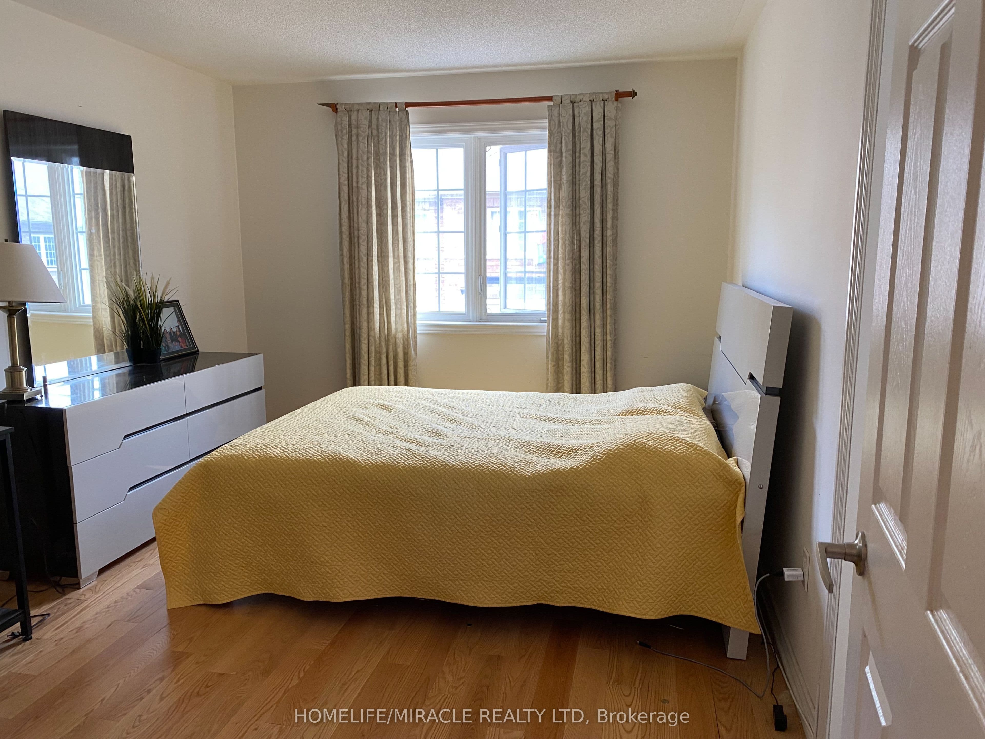 13 Vasto Lane, Toronto, ON M1M 0C6