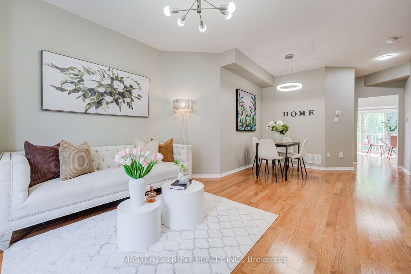 23 Observatory Lane 272, Richmond Hill, ON L4C 0M7