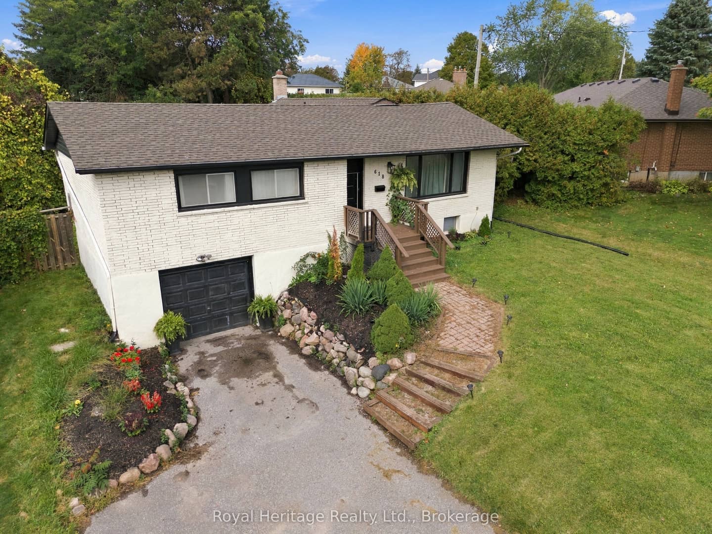 618 Sunset Boulevard, Clarington, ON L1B 1C9
