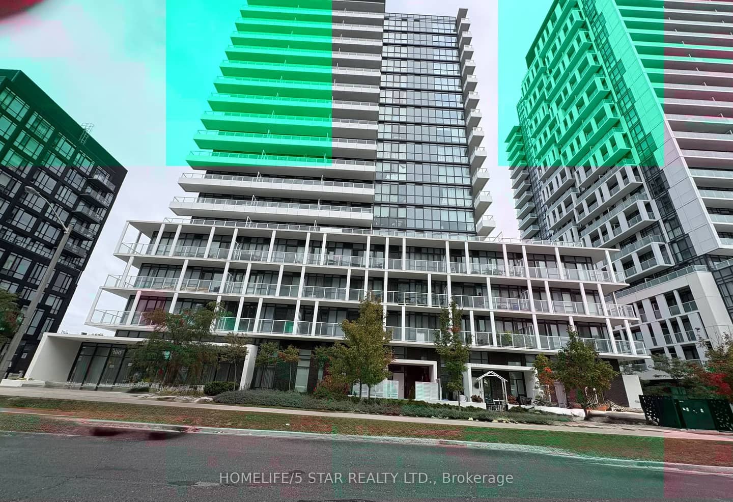 180 Fairview Mall Drive 212, Toronto, ON M2J 4T1