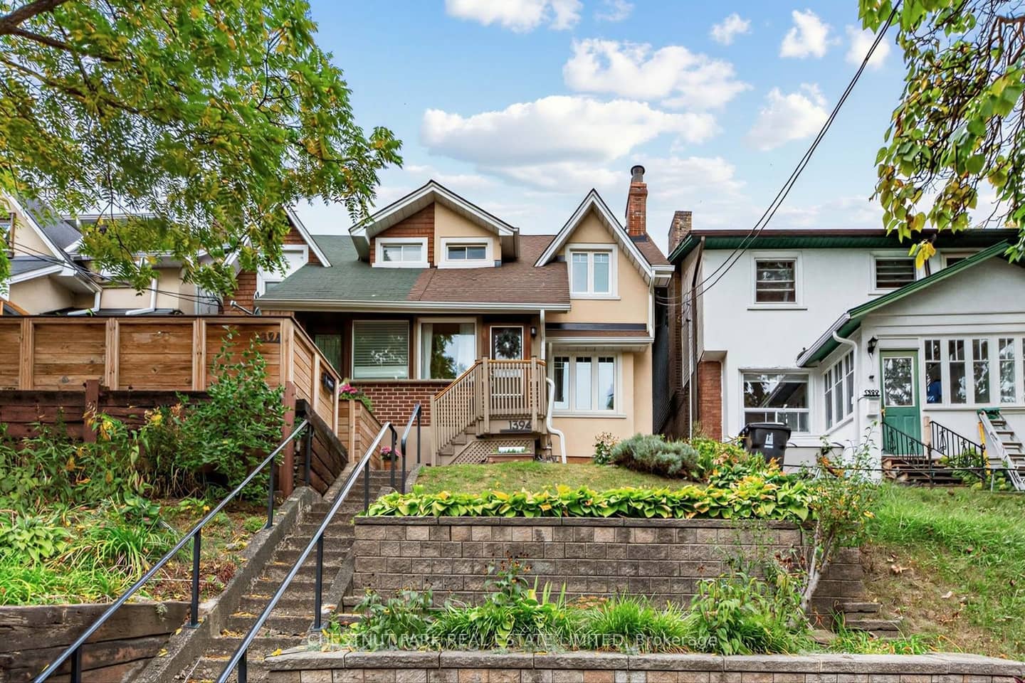 1394 Davenport Road, Toronto, ON M6H 2G9