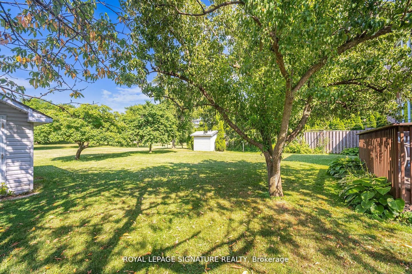 4097 Hickory Drive, Mississauga, ON L4W 1L1