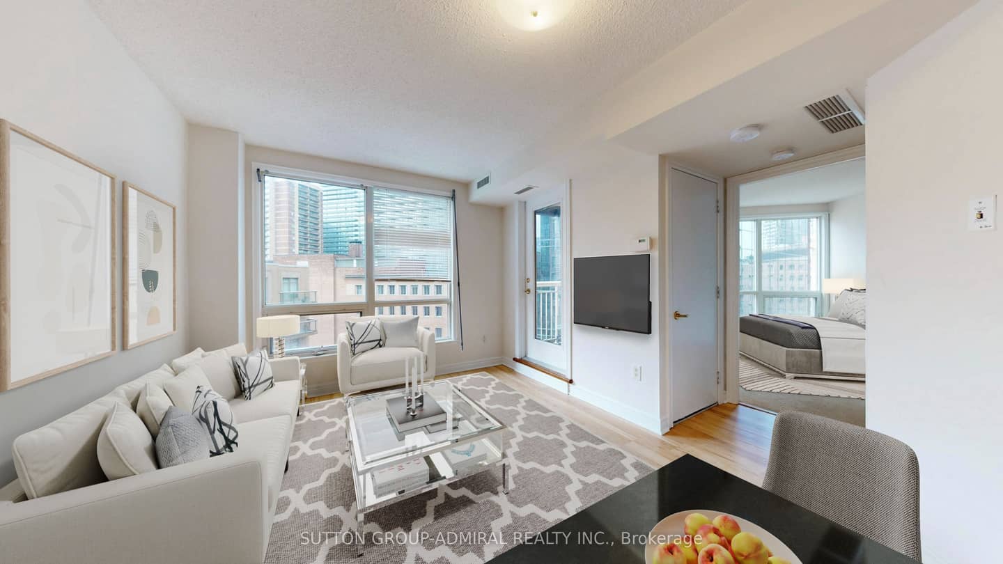 100 Hayden Street 812, Toronto, ON M4Y 3C7