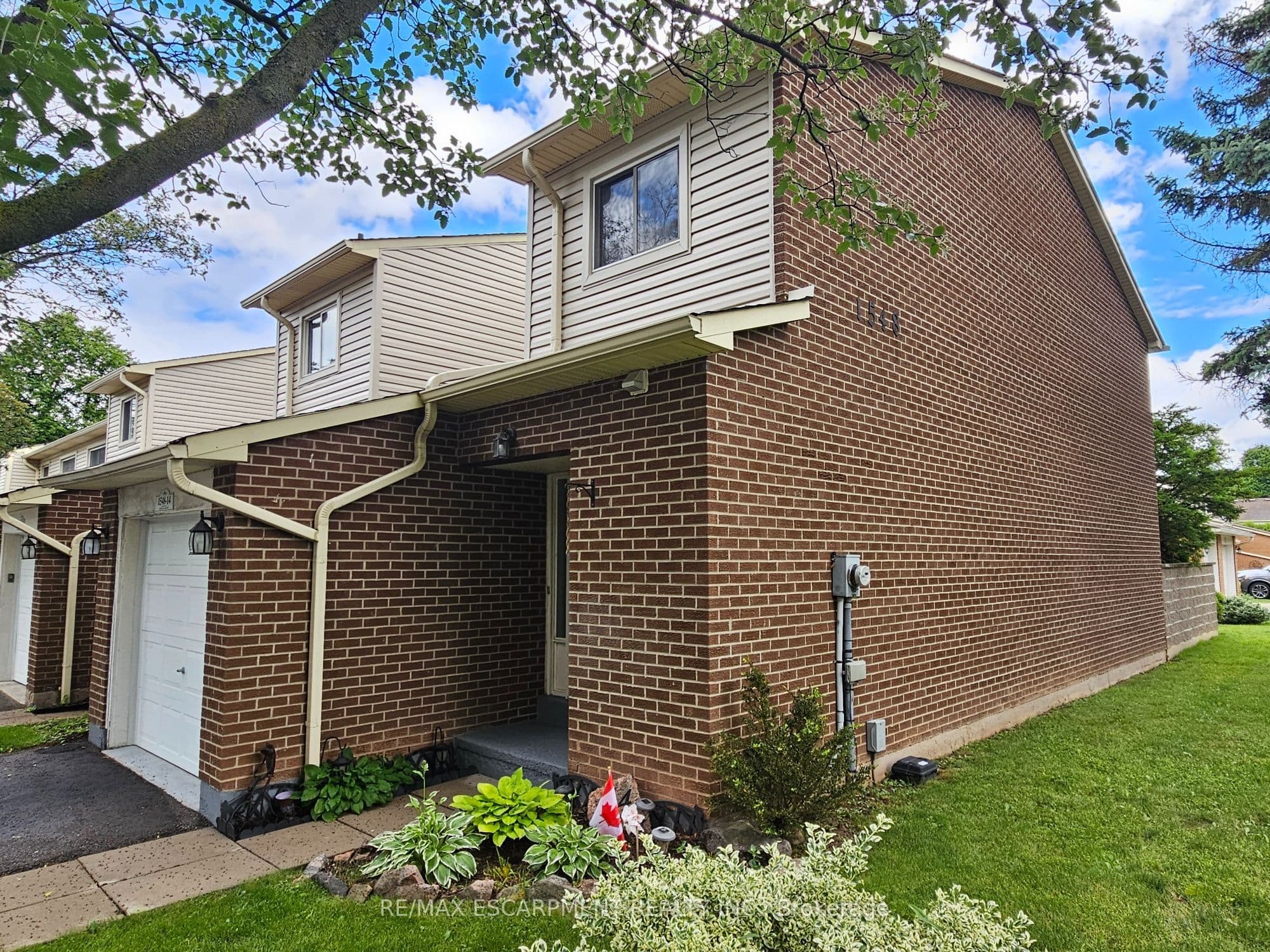 1548 Newlands Crescent 14, Burlington, ON L7M 1V6
