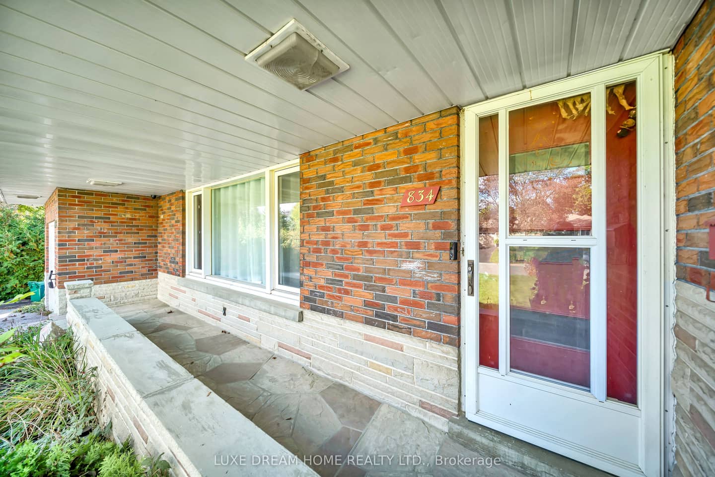 834 Law Street, Oshawa, ON L1G 4M4