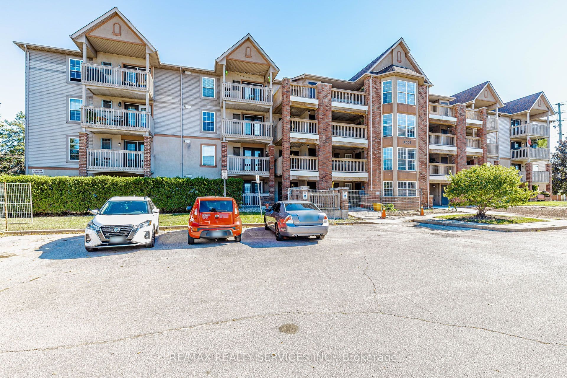 4005 Kilmer Drive 310, Burlington, ON L7M 4M2