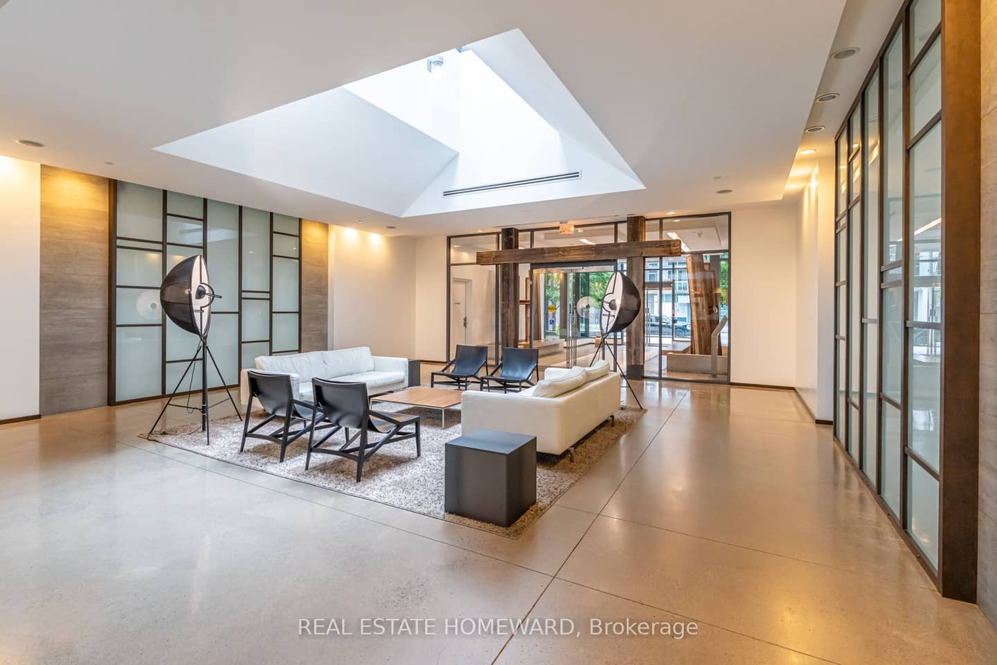 1030 King Street W 515, Toronto, ON M6K 3N3