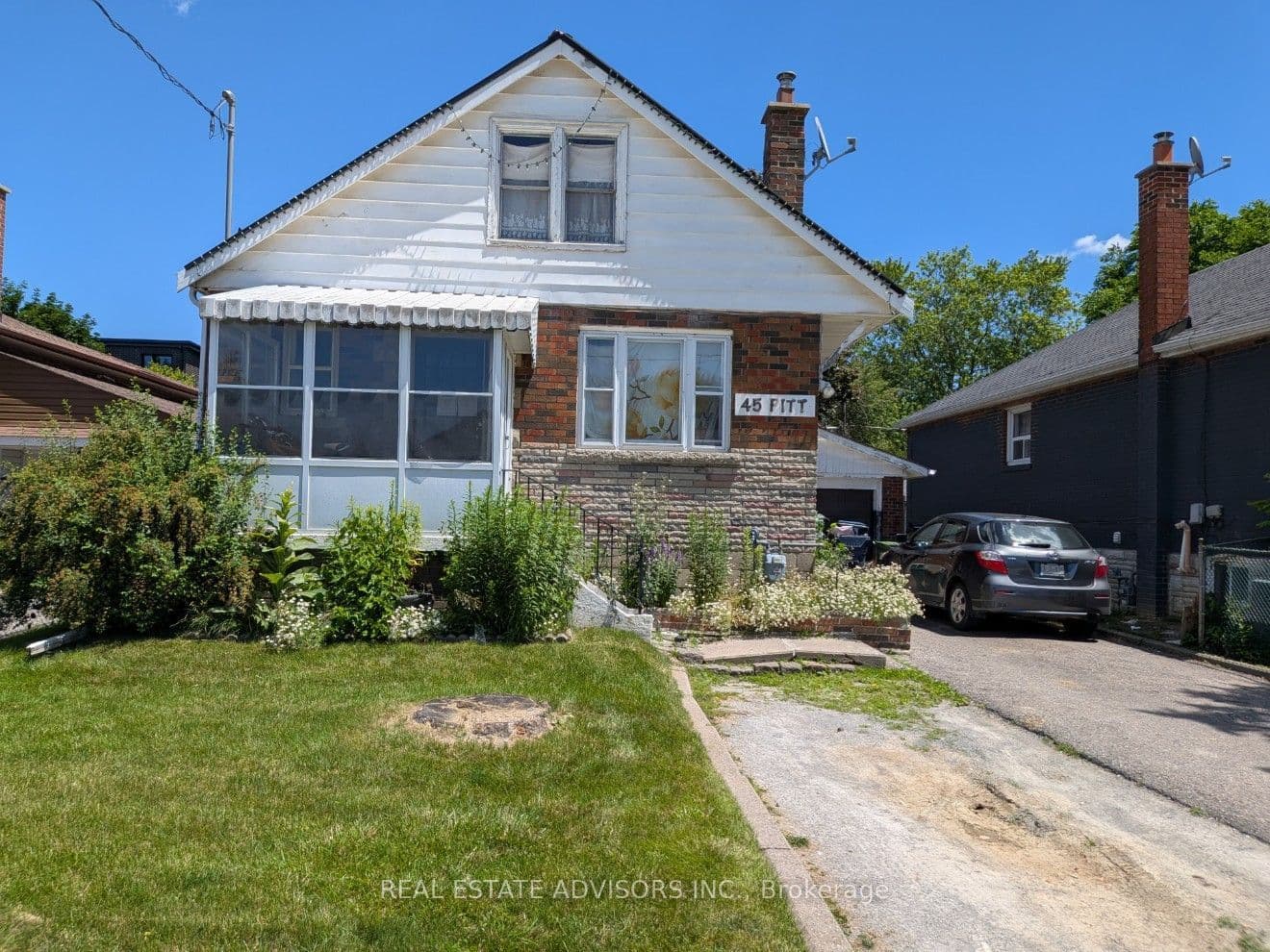 45 Pitt Avenue, Toronto, ON M1L 2R3