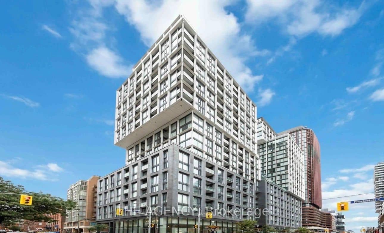 158 Front Street E 208, Toronto, ON M5A 0K9