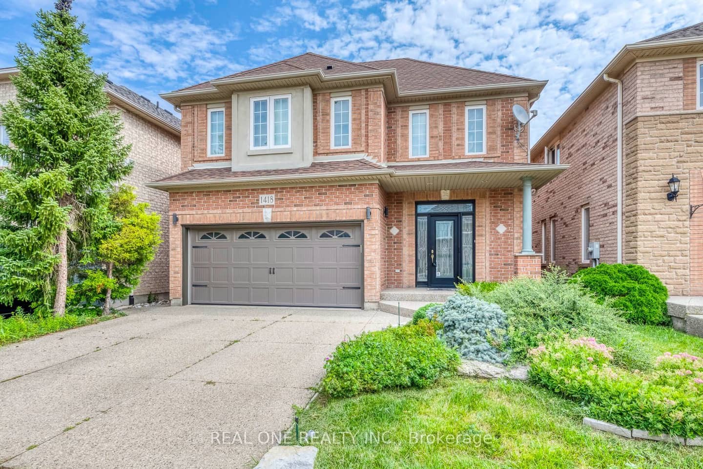 1418 Gulledge Trail, Oakville, ON L6M 3Z9