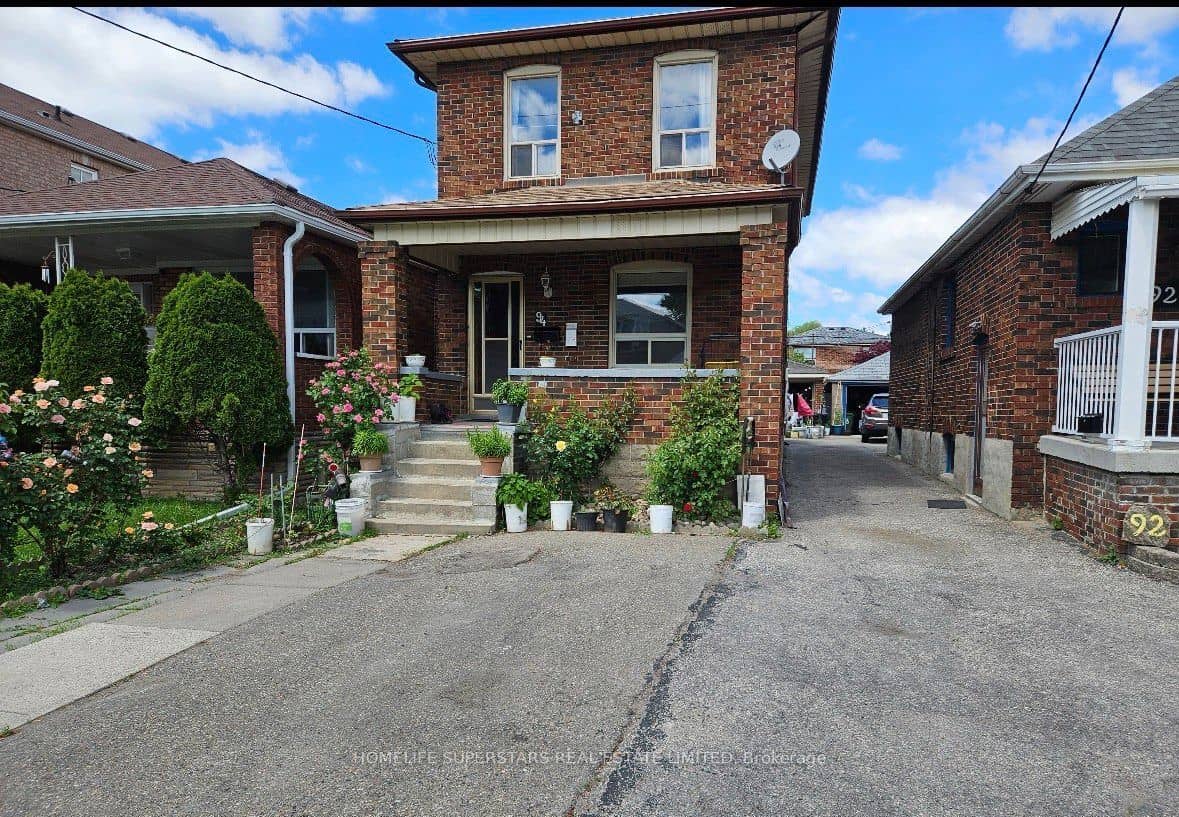 94 Ypres Road, Toronto, ON M6M 1P3