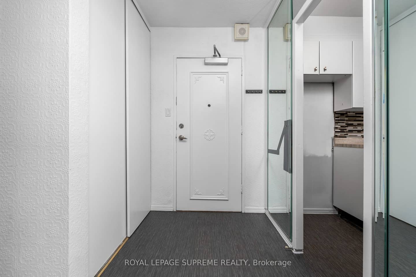 85 Emmett Avenue 2409, Toronto, ON M6M 5A2