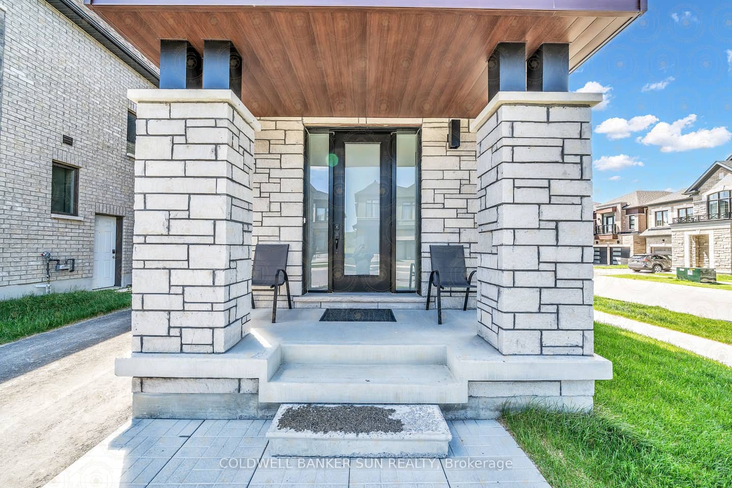 1059 Pisces Trail, Pickering, ON L1X 0P8