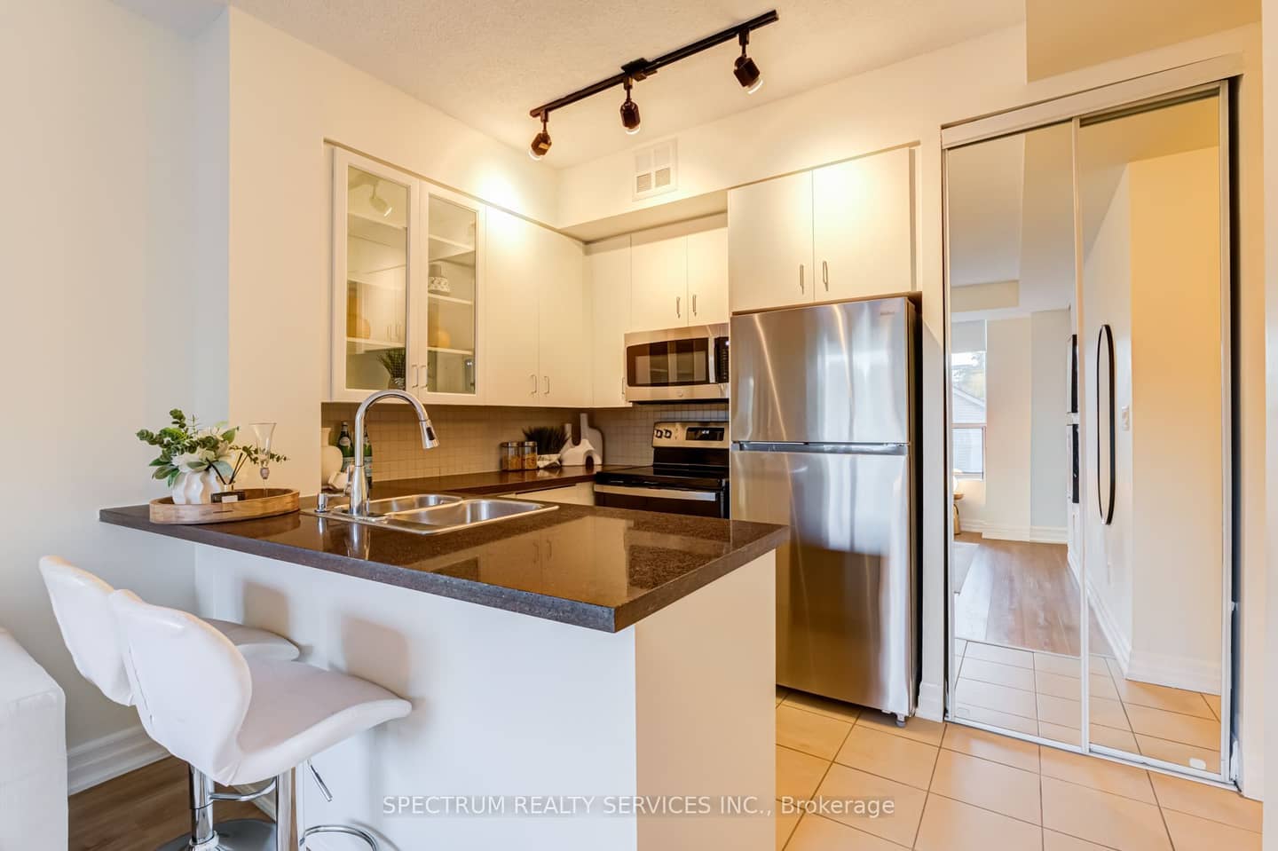 70 Alexander Street, Toronto, ON M4Y 3B6