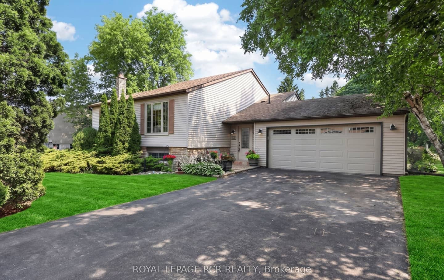 60 Holmes Drive, Caledon, ON L7K 0A7