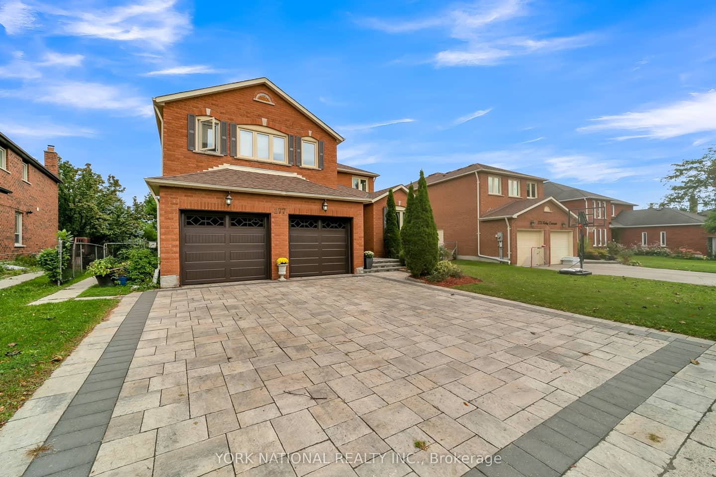 277 Kirby Crescent, Newmarket, ON L3X 1H5