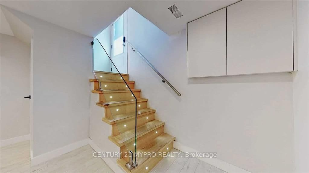 23 Mozart Avenue Bsmt, Toronto, ON M1K 2W1