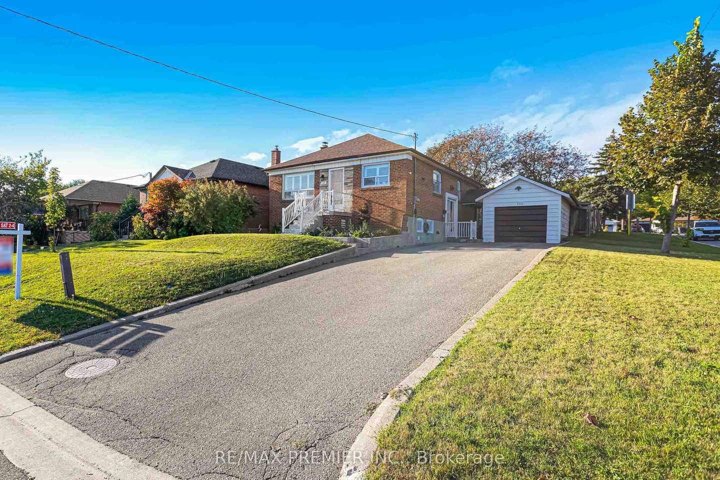 240 Calvington Street, Toronto, ON M3M 2N4
