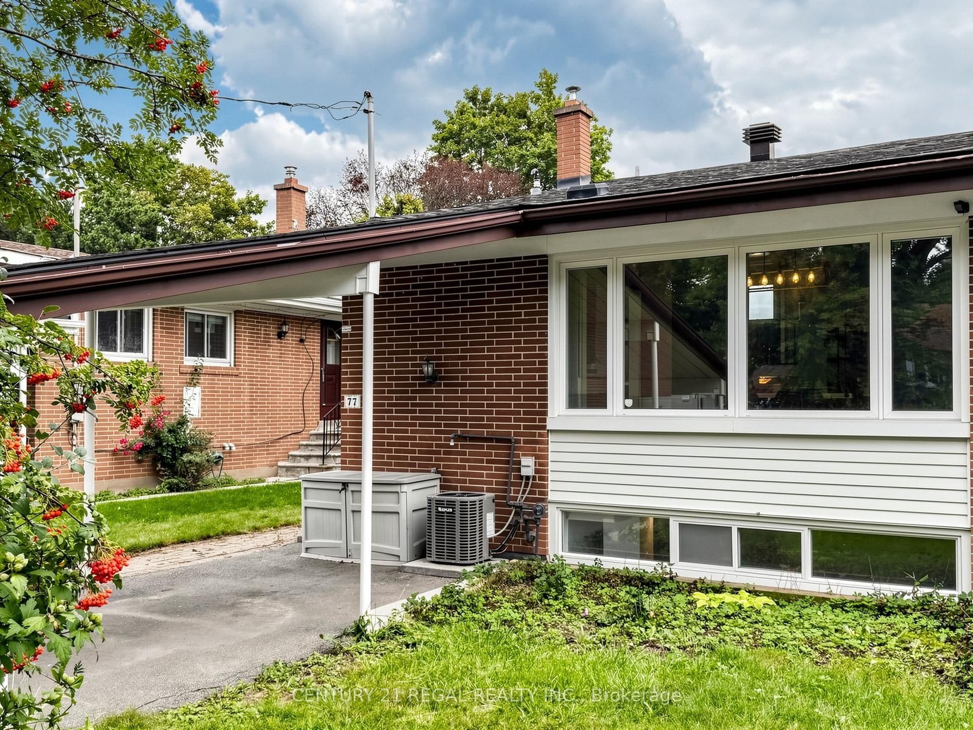 77 Billington Crescent, Toronto, ON M3A 2G7