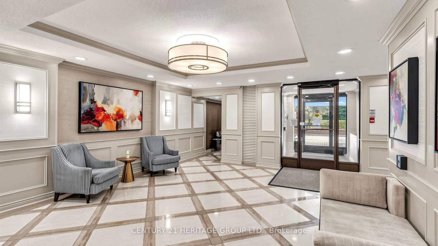 40 Baif Boulevard 406, Richmond Hill, ON L4C 5M9