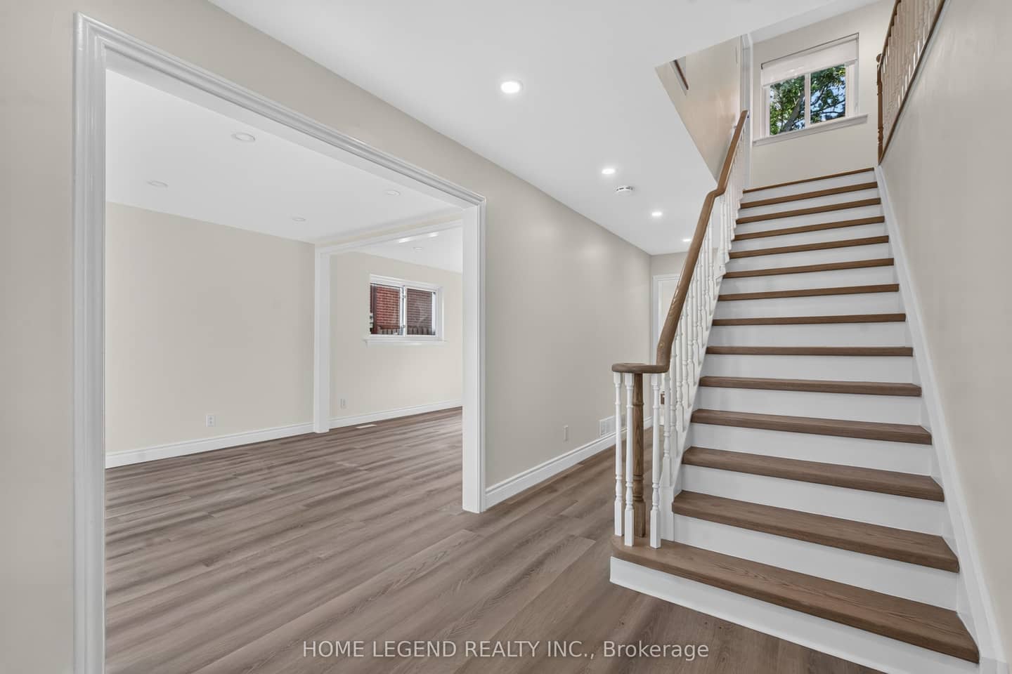 52 Carlton Road, Markham, ON L3R 1Z5