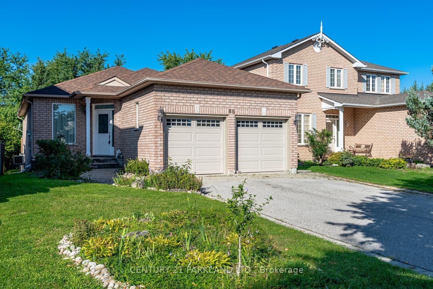 85 Canoe Avenue, Richmond Hill, ON L4E 3Y2
