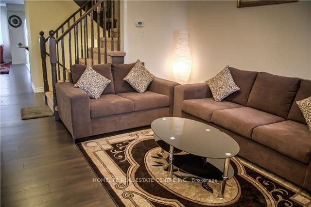45 Lothbury Drive, Brampton, ON L7A 4G6