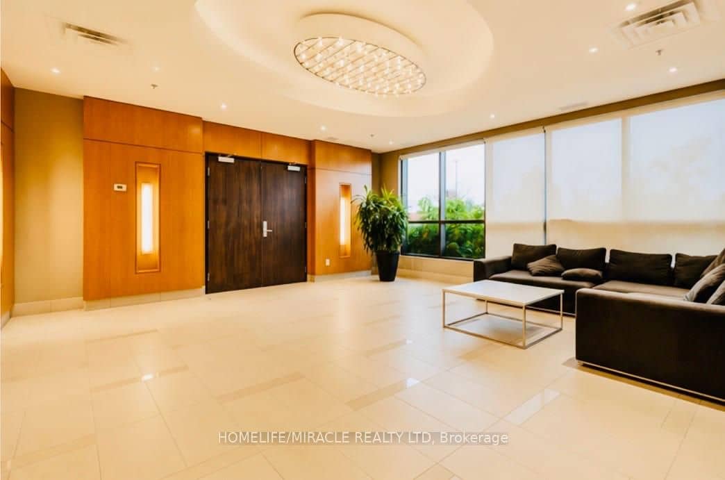 840 Queens Plate Drive 1512, Toronto, ON M9W 6Z3