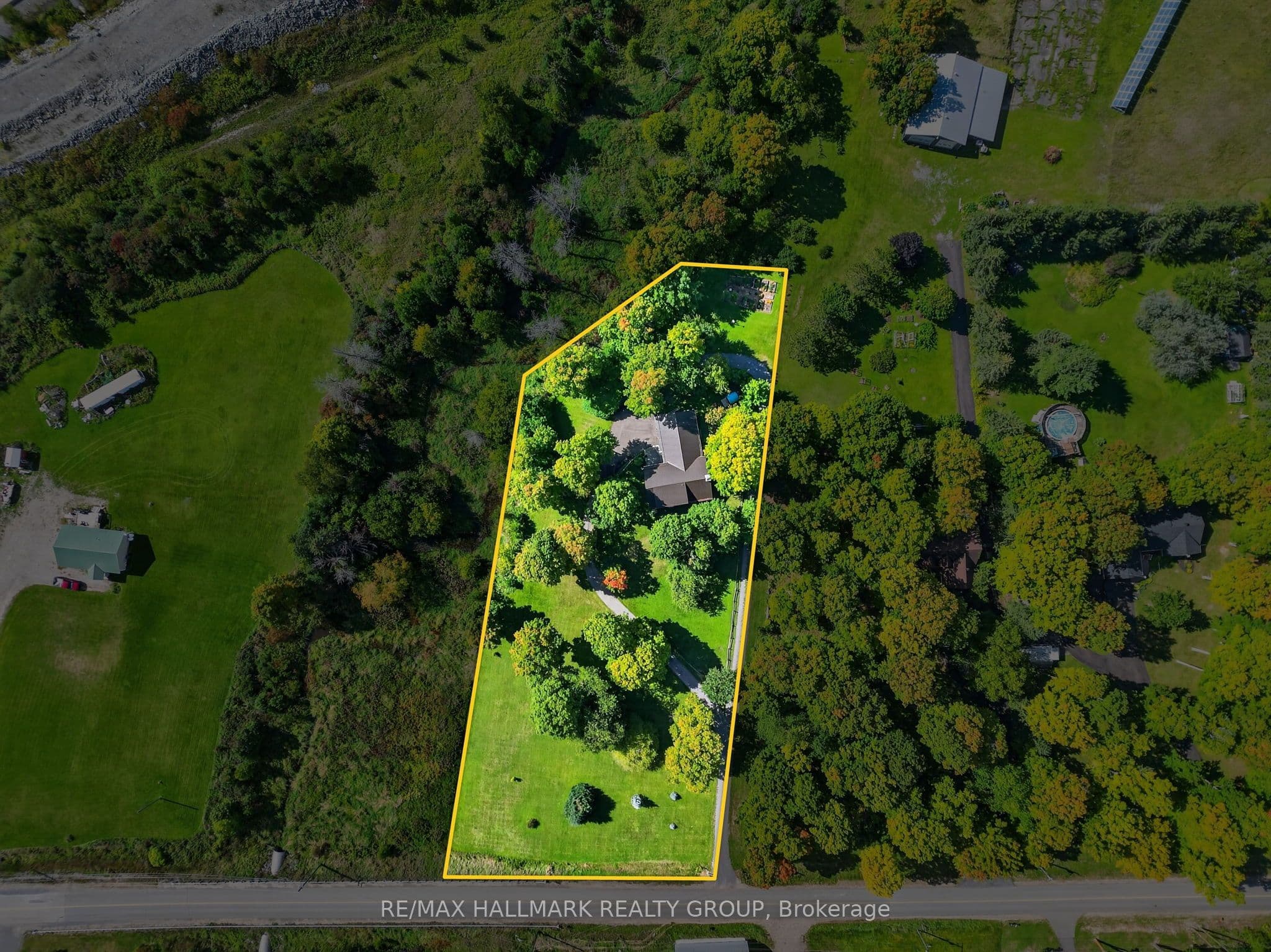 765 Scheel Drive, McNab/Braeside, ON K7S 3G8