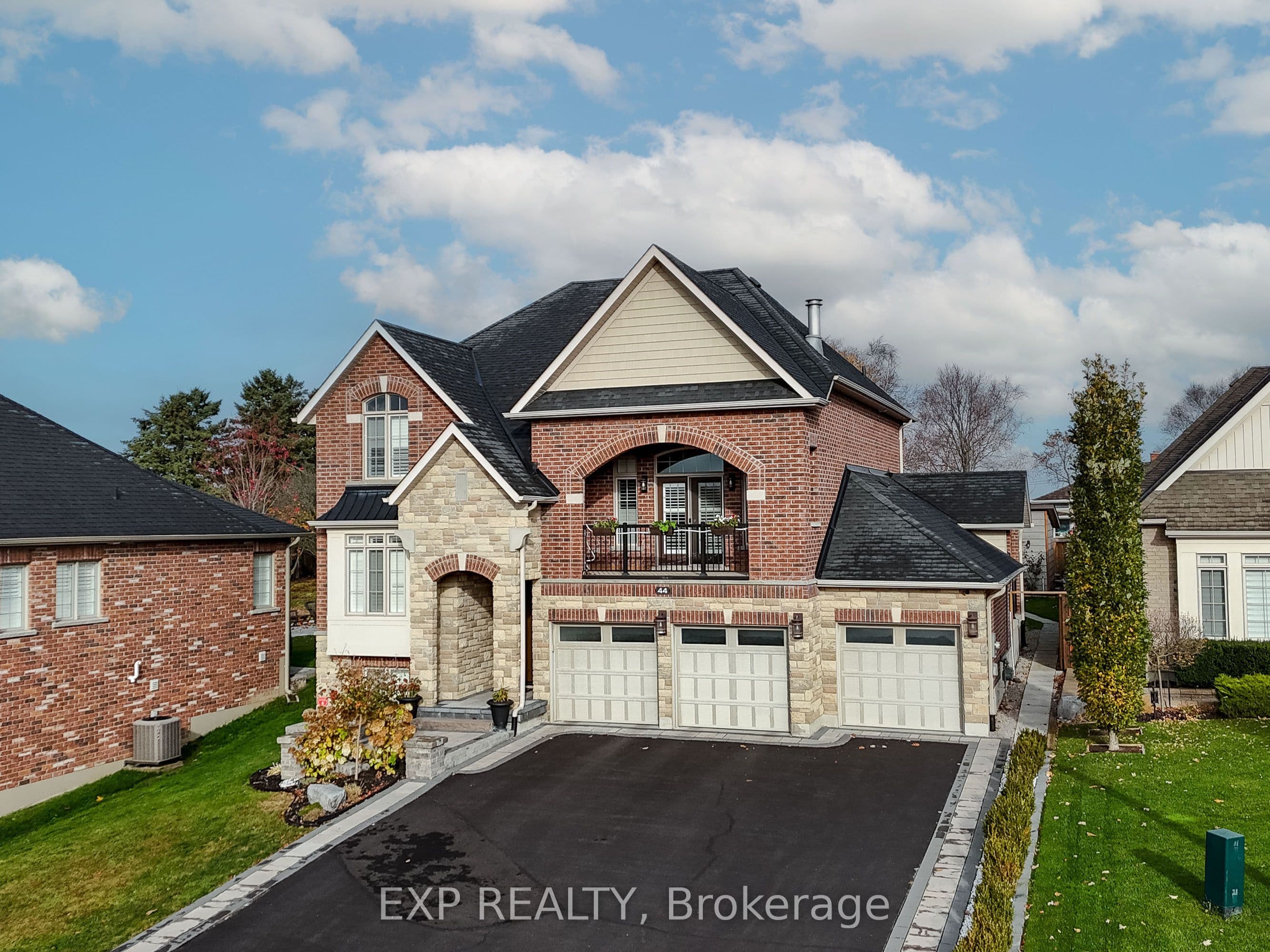 44 Philson Court, Innisfil, ON L0L 1L0