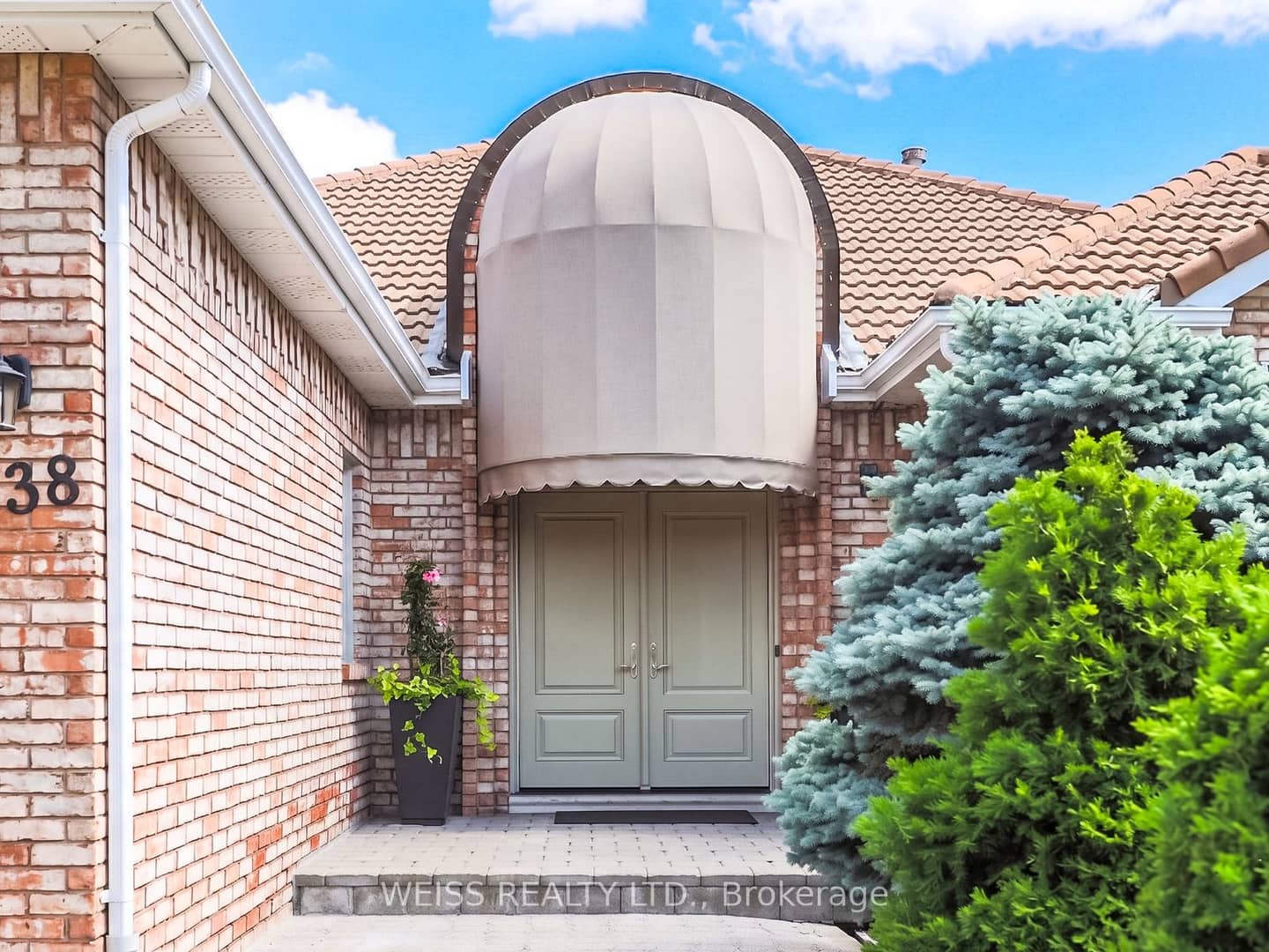 238 Bourbon Street, Vaughan, ON L4L 6Z2