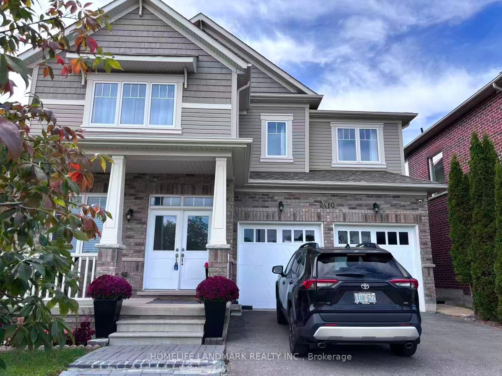 2410 Bridle Road, Oshawa, ON L1L 0E1
