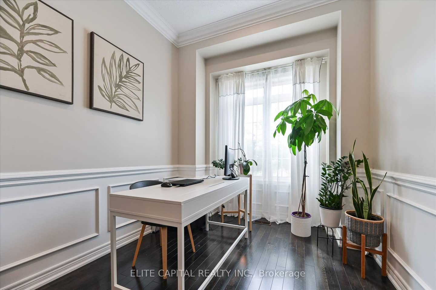 1208 Atkins Drive, Newmarket, ON L3X 0E1