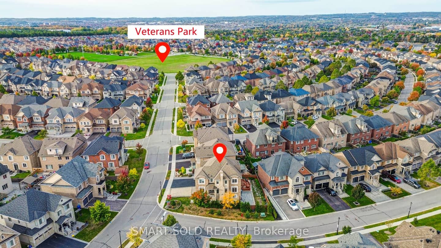 982 Wilbur Pipher Circle, Newmarket, ON L3X 0B8
