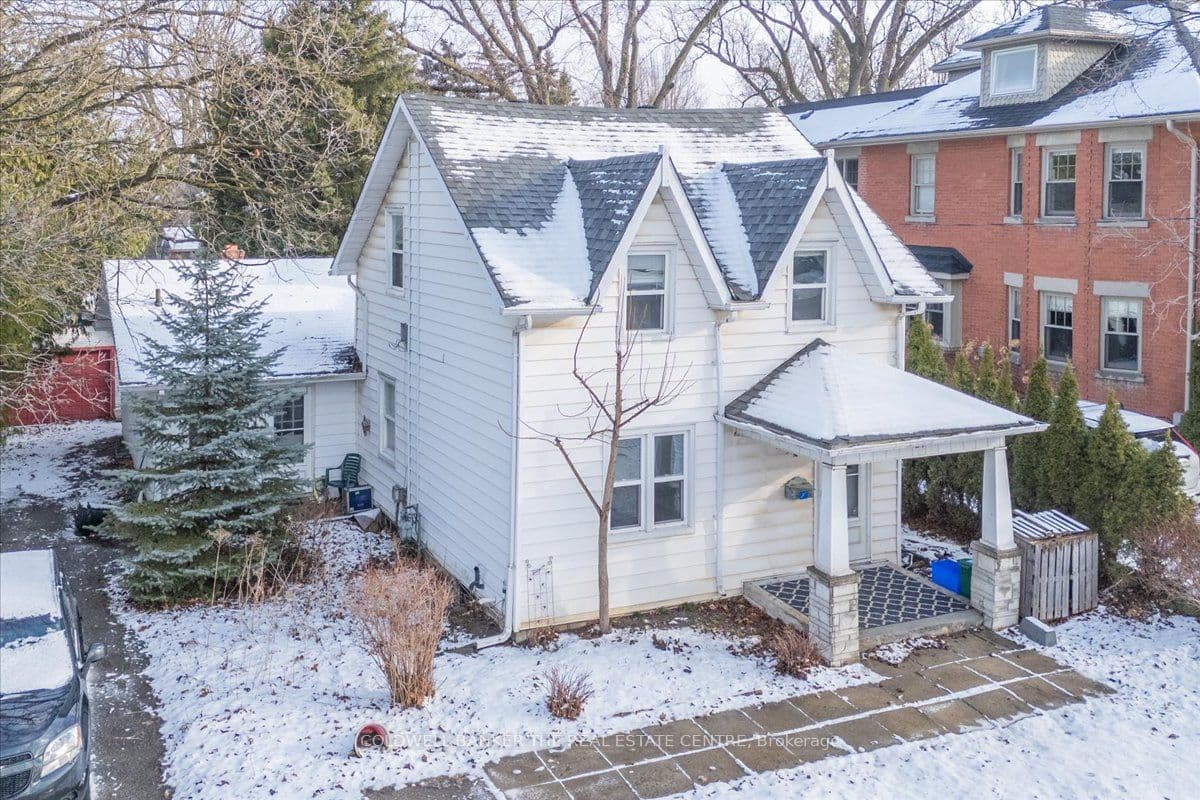 24 Maple Street, Aurora, ON L4G 1K9