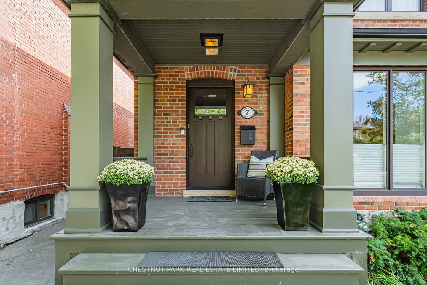 7 Anderson Avenue, Toronto, ON M5P 1H2